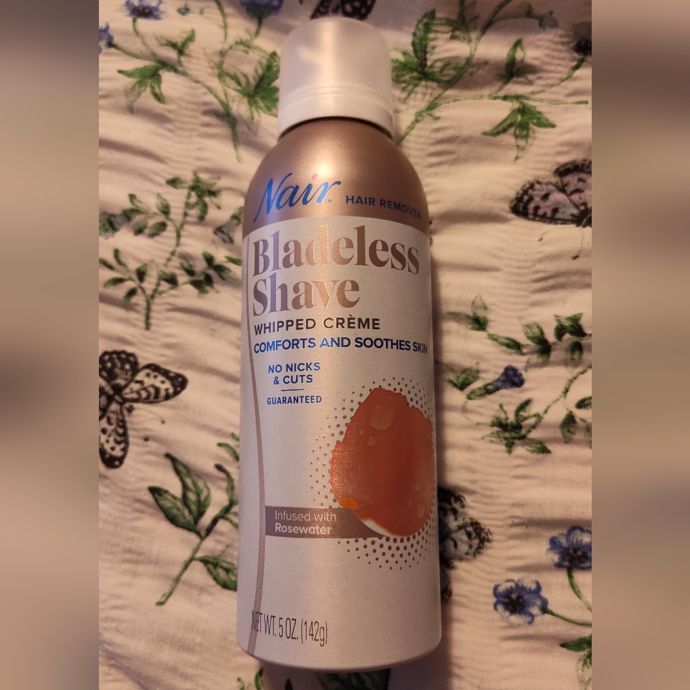 NEW! NAIR Bladeless Shave Whipped Creme 5oz